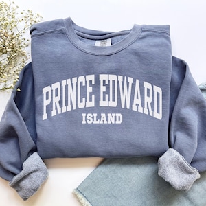 Prince Edward Island Sweatshirt, Comfort Colors Prince Edward Island Shirt Canada Trip Vacation Souvenir Gift,Preppy Canada Crewneck Sweater