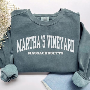 Marthas Vineyard Sweatshirt, Comfort Colors Marthas Vineyard Shirt Massachusetts Vacation Girls Trip Souvenir Gift, Massachusetts Crewneck