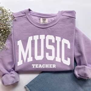 Music Teacher Sweatshirt, Comfort Colors Music Teacher Shirt, Music Lover Piano Teacher Graduation Gift for Musician, Music Student Crewneck