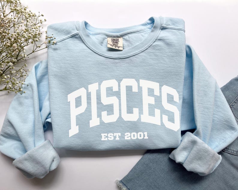 Custom Pisces Sweatshirt, Comfort Colors Custom Pisces Shirt, Pisces Gift, Custom Zodiac Shirt, Personalized Horoscope February March Gift