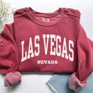 Sudadera de Las Vegas, camiseta de Las Vegas con colores cómodos, regalo de recuerdo de viaje de chicas de vacaciones en Nevada, suéter deportivo de cuello redondo de Nevada de Las Vegas NV