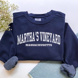 Marthas Vineyard Sweatshirt, Comfort Colors Marthas Vineyard Shirt, Massachusetts Vacation Girls Trip Souvenir Gift, Massachusetts Crewneck