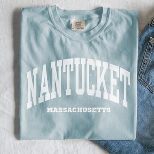 Nantucket Sweatshirt, Comfort Colors Nantucket Shirt, Massachusetts Vacation Trip Souvenir Gift, Summer Beach Sweater Massachusetts Crewneck