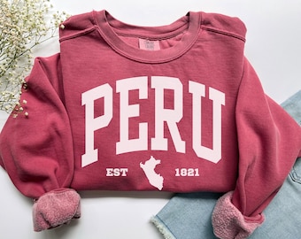 Peru Sweatshirt, Comfort Colors Peru Map Shirt Machu Picchu Lima Peru Vacation Trip Souvenir Gift,Heritage Peruvian Roots Peru Flag Crewneck