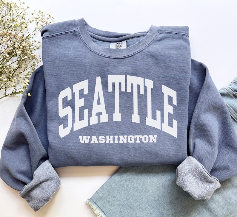 Seattle Washington Sweatshirt, Comfort Colors Seattle Shirt, Washington Vacation Trip Souvenir Gift, Sports Seattle WA Crewneck Student Gift