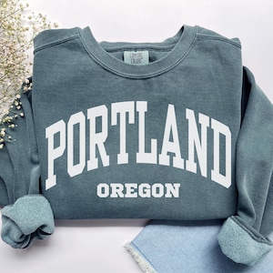 Bluza Portland, Koszulka Comfort Colors Portland OR, Pamiątkowy prezent z podróży wakacyjnej w Oregonie, Koszulka sportowa Student Portland Crewneck