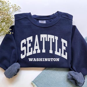 Seattle Washington Sweatshirt, Comfort Colors Seattle Shirt, Washington Vacation Trip Souvenir Gift, Sports Seattle WA Crewneck Student Gift