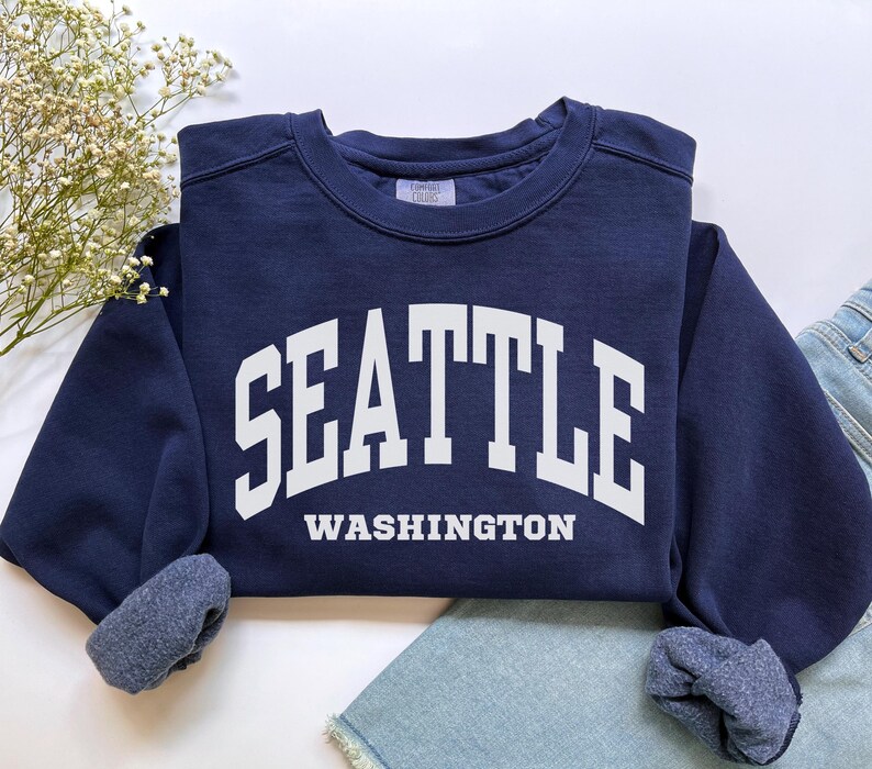 Seattle Washington Sweatshirt, Comfort Colors Seattle Shirt, Washington Vacation Trip Souvenir Gift, Sports Seattle WA Crewneck Student Gift