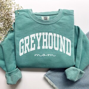 Greyhound Mom Sweatshirt, Comfort Colors Greyhound Mom Shirt, Dog Mom Gift, Dog Mom Sweatshirt, Greyhound Mama Tshirt, Greyhound Owner Gift