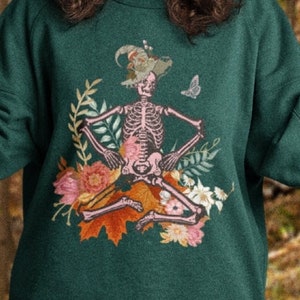 Cottagecore Clothes Mushroom Clothing Plant Sweatshirt Goblincore Dancing Skeleton Halloween Crewneck Floral Sweatshirt Fairycore Clothing