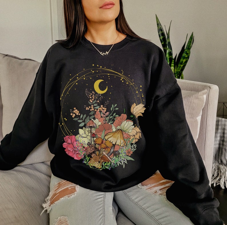 Mushroom Shirt Alt Clothing Magic Mushroom Cottagecore Clothing Trendy Crewneck Aesthetic Clothing Goblincore Fairy Core Moon Sweatshirt 