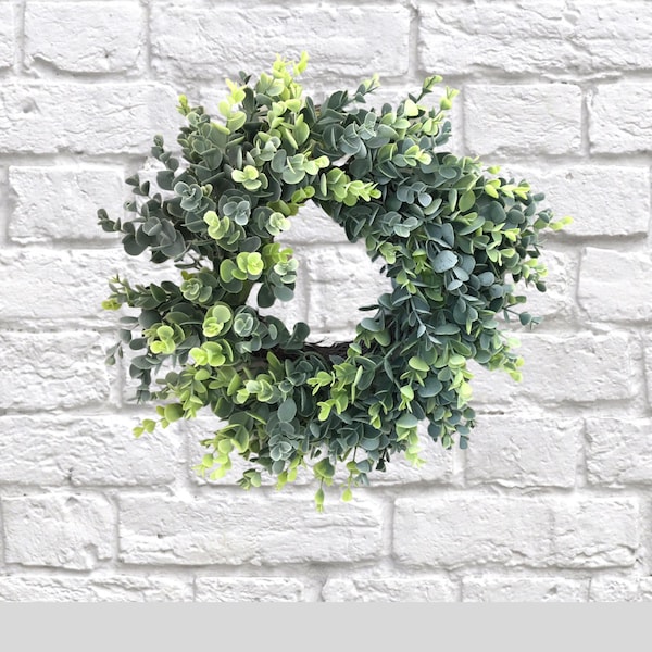 Eucalyptus Wreath: Modern Farmhouse Wall Decor