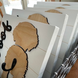 Custom Dog Leash Holder: Personalized Wood Wall Mount