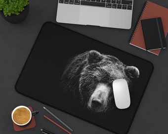 Foto en blanco y negro de Grizzly Bear Desk Mat
