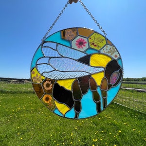 Honey Bee Honey Comb Pressed Flowers Stained Glass Sun catcher iridescent dichroic glass garden home decor wildflowers summer