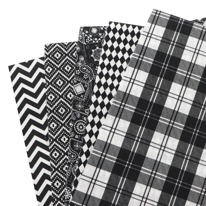 10pcs Black Series Geometric Patterned Polyester Cotton Fabric Craft Fabric Bundles for Patchwork Sewing DIY Projects