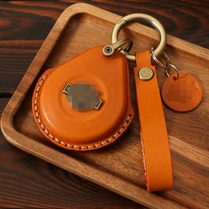 Harley Key Fob Case: Stylish Leather Key Cover for 1200 Street Glide Remote - Protect and Personalize Your Keychain!
