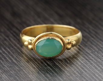 Chrysoprase Onyx Ring - Chryso Onyx Gold Ring - Oval Ring - Chryso Onyx Gemstone Ring, Statement Ring, Birthstone Ring
