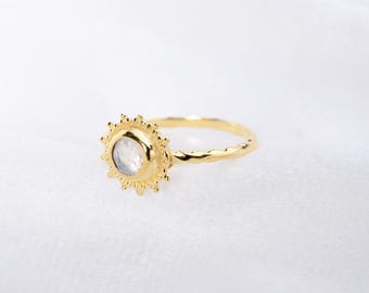 Rainbow Moonstone Sunburst Ring, 18K Gold Plated Dainty Moonstone Jewelry, Handmade Celestial Ring, Boho Ring for Her, Sun Inspired Jewelry