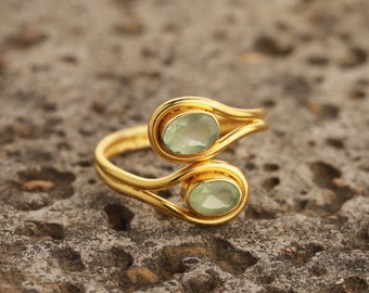 Sällsynt Prehnitring i sterlingsilver, 18k guldpläterad födelsestensring, anpassad ädelstensring, handgjord boho-ring för kvinnor, present till henne