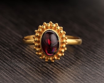 Gold Garnet Ring, Oval Garnet Ring, Dainty Garnet Ring, Garnet Solitaire, January Birthstone