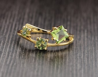 Gold Peridot Ring, Natural Peridot Gemstone Ring - Peridot Prong Setting Ring - Peridot Pear Cut Ring - Handmade Ring - Dainty Ring