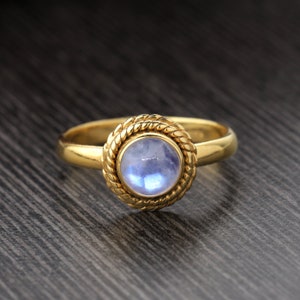 Rainbow Moonstone Ring - Round Moonstone Gold Ring - Moonstone checker Ring - Faceted Moonstone Gemstone Ring - Handmade Moonstone Ring