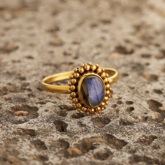 Oval gemstone ring deals