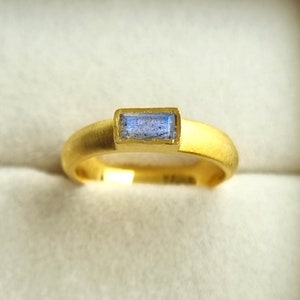 Baguette Labradorite Ring - Labradorite Gemstone Ring -925 Sterling Silver Wedding Band - Gift For Her - Dainty Ring - Minimalist