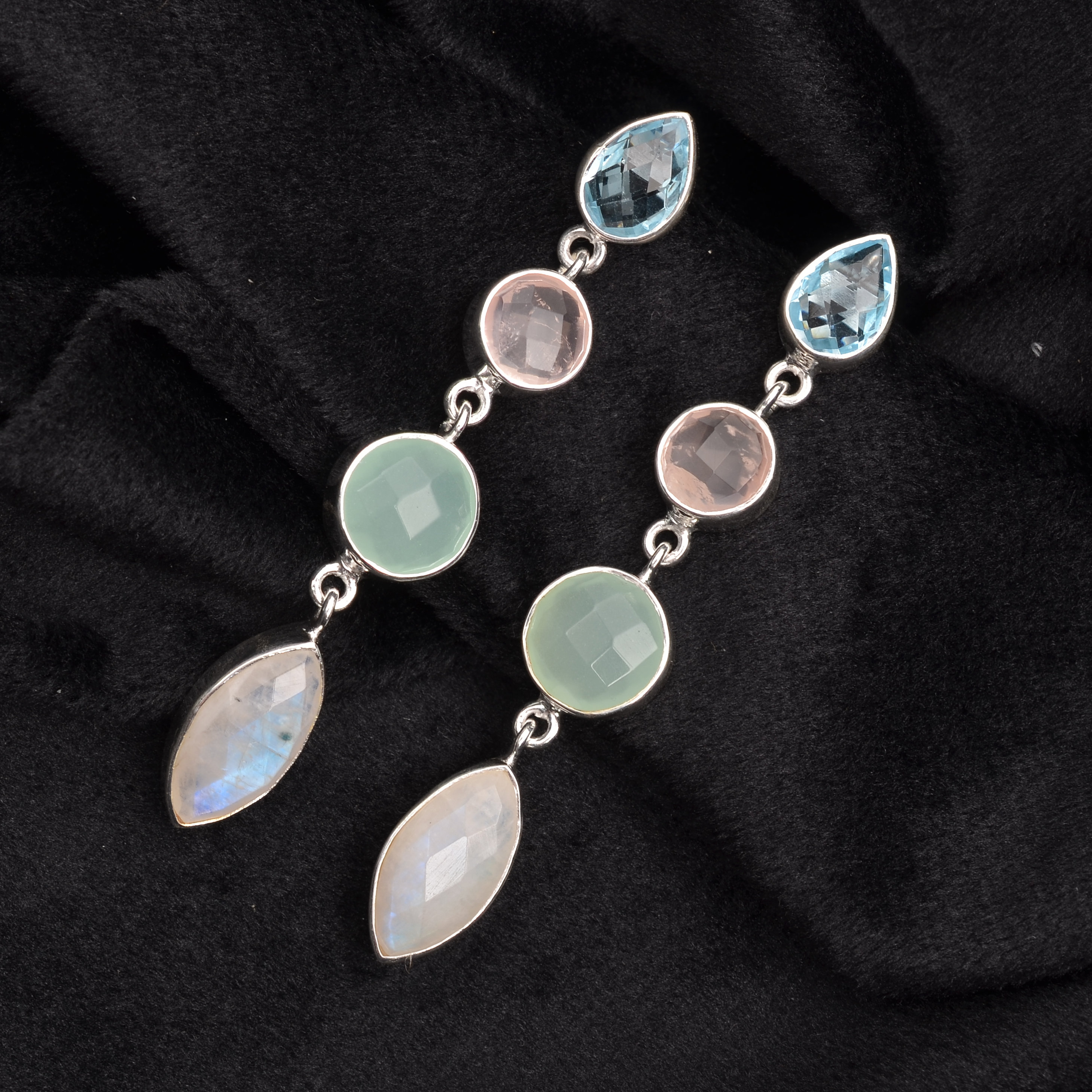 マルチストーン スカイブルートパーズ、ローズクォーツ、アクア