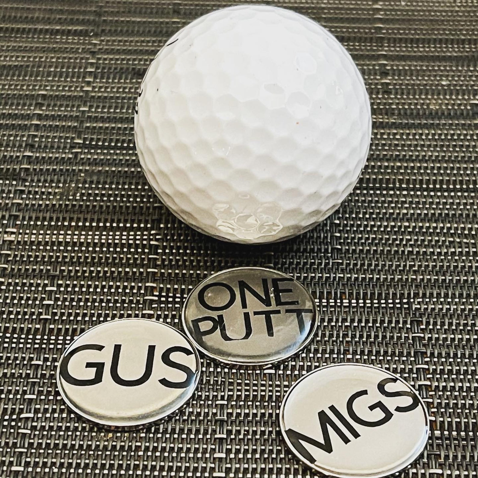 MARQUEUR DE GOLF PERSONNALISÉ/ Marqueur de