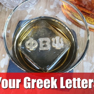 Personalisierte College Abschluss Geschenkidee 2025 | Benutzerdefinierte griechische Bruderschaft Buchstaben Whisky Eisform, Sorority Alumni, Bruderschaft Logo Geschenk