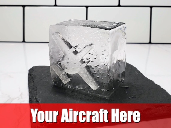 Personalized whiskey ice cubes with your aircraft Customized whiskey…