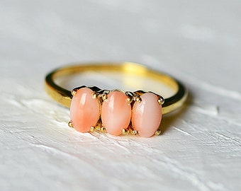 Naturalny koral, pierścionek z koralem vintage, pierścionek z wypełnieniem ze złota 14k, koral ze skóry anioła, pierścionek z kamieniem urodzinowym marca, delikatny pierścionek zaręczynowy