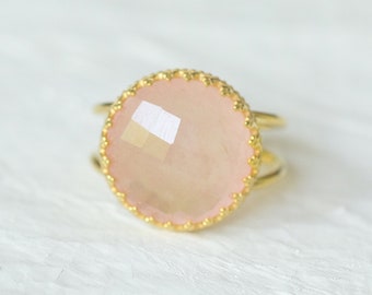 Anillo de banda dividida relleno de oro de 14 k, anillo elegante de cuarzo rosa, anillo redondo de piedra preciosa, anillo de propuesta, regalo de aniversario, anillo grueso, anillo de cóctel