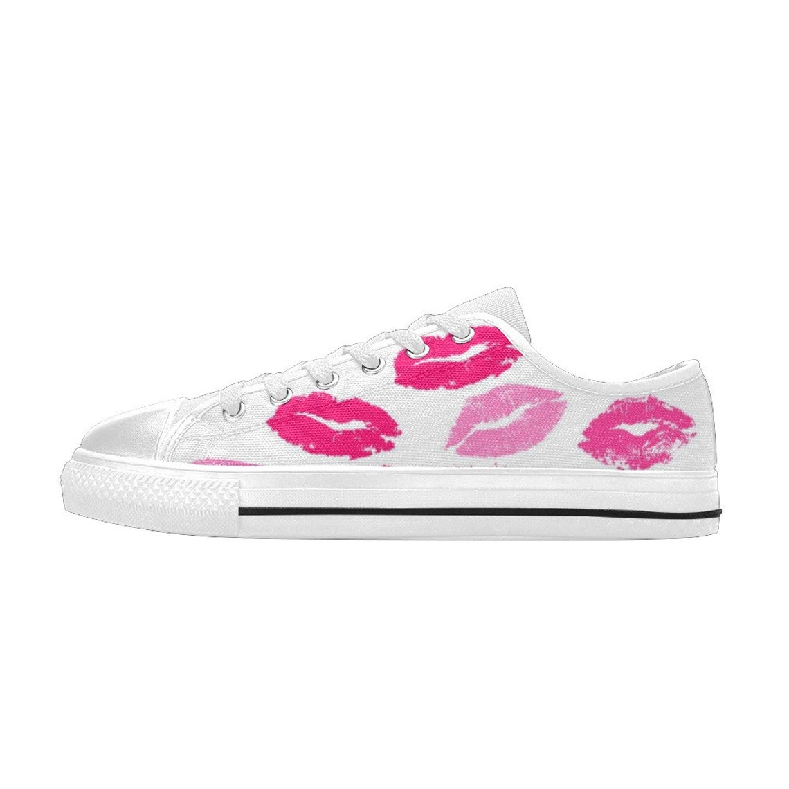 converse with red lips