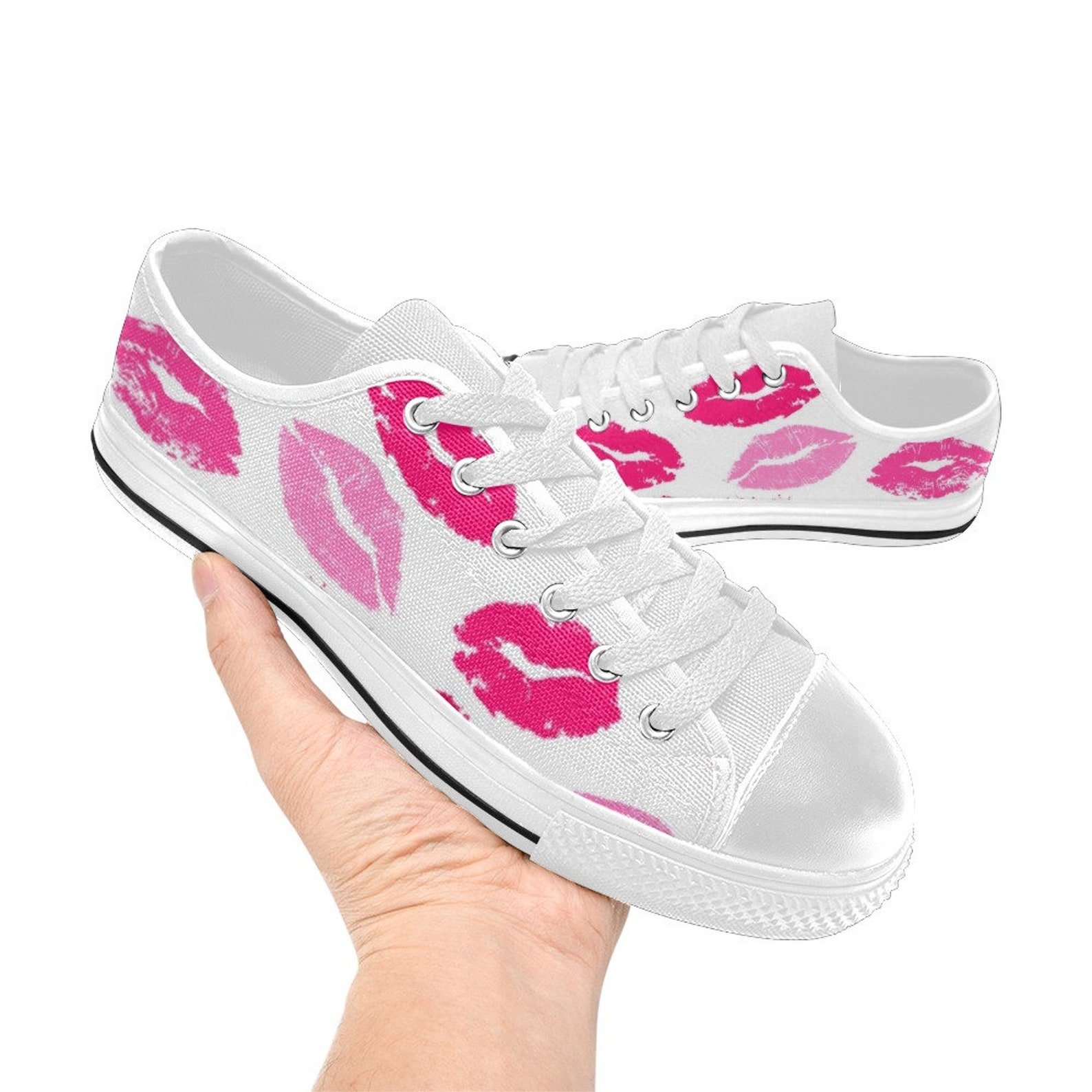 converse with red lips
