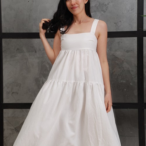 v neck empire waist dress Green Ribbed Short Sleeve V-Neck Maxi Collection_Butterluxe Snowdrop Smocking Dress + Color:Hazel Moonflower Featuring a beautiful empire