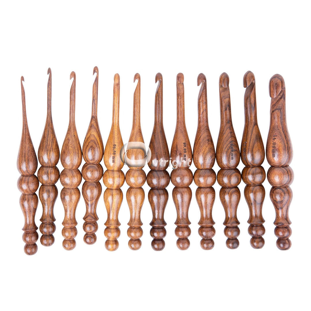 Wooden Crochet Hooks Set of 13 Set 3.5mm to 16mm Natural Hand Turned