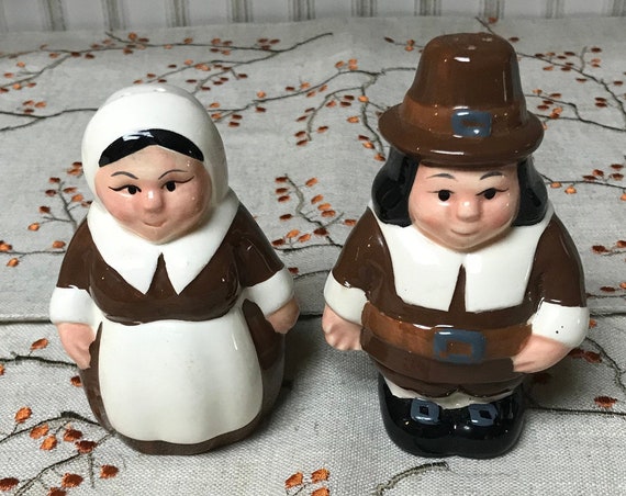 Pilgrim Couple Salt & Pepper Shakers