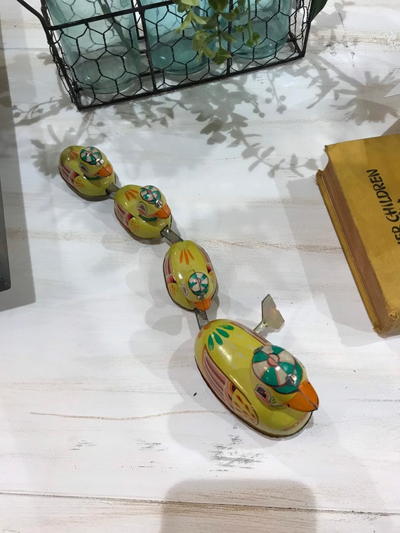 Vintage Wind Up Duck Family w/Original Key