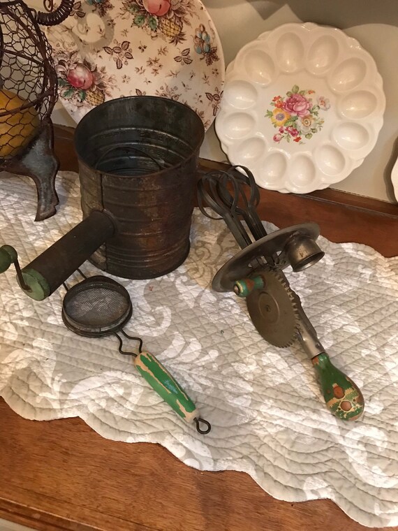 Vintage Kitchen Gadget Set