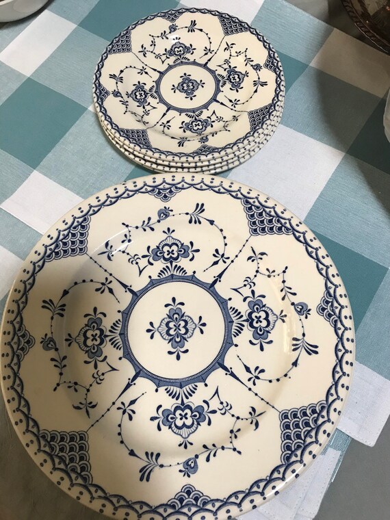 EIT Ltd England Blue & White Floral Ironstone Plate Set