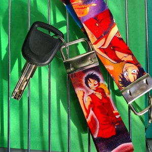 Accesorio de llavero inspirado en anime japonés / Llavero manga / One P / Co de Coe / llavero / idea de regalo de anime / anime popular / llavero