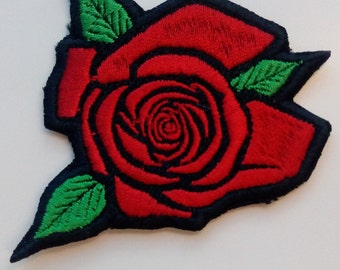 Vibrant Red Rose Iron-On Embroidery Patch – Floral Applique For DIY Crafts