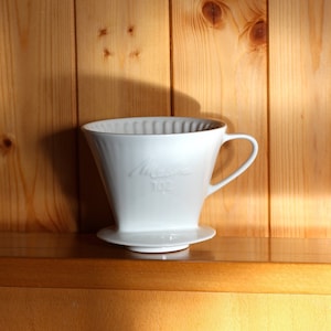 Vintage Melitta 102 Porcelain Coffee Filter: Hand Brewing