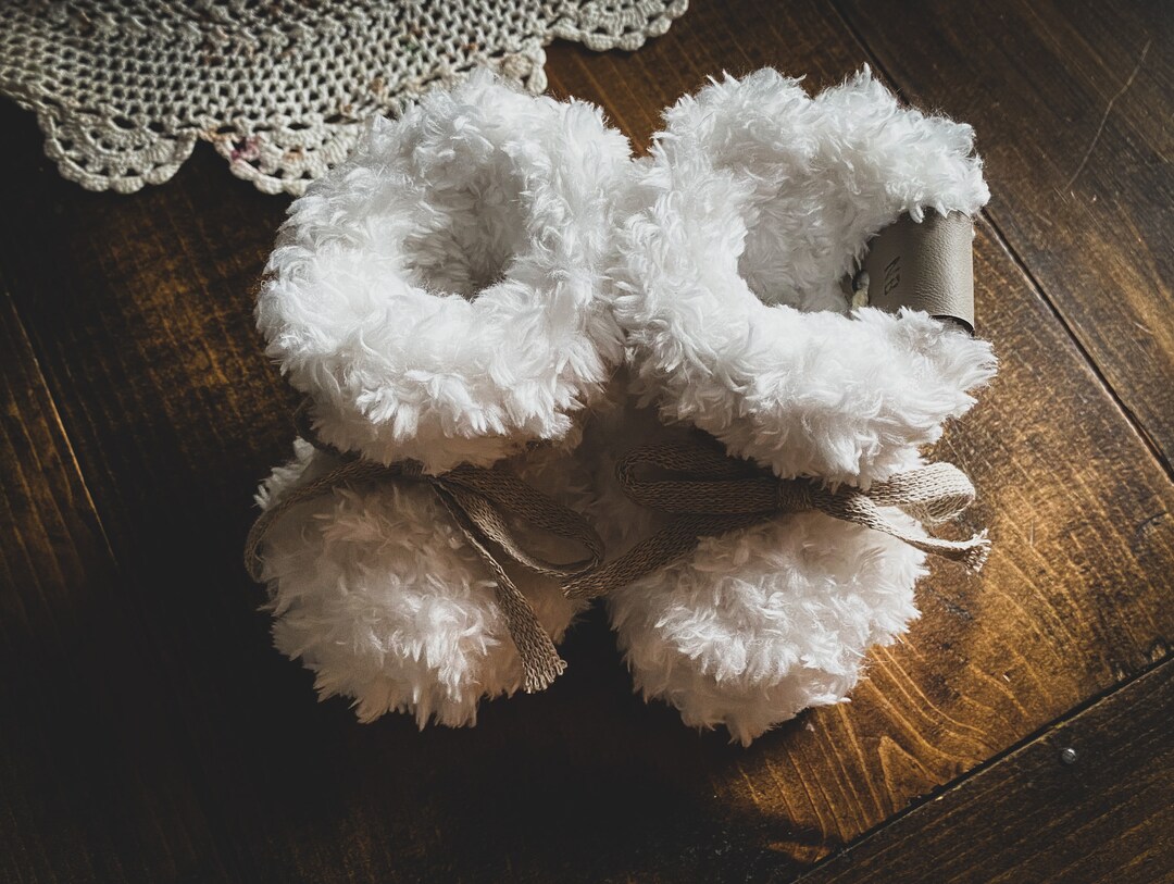 Zeebra Kids Sherpa Baby Booties - Oat main image 1