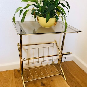 A vintage side table / newspaper table / bar cart from the 70s