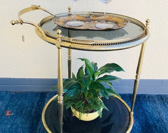 Wonderful round large neoclassical French bar cart / serving cart / tea cart made of brass