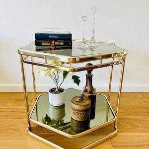 Hollywood Regency octagonal side table/coffee table from the 70s in gold